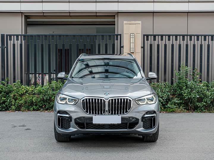 BMW X5 — фото 2