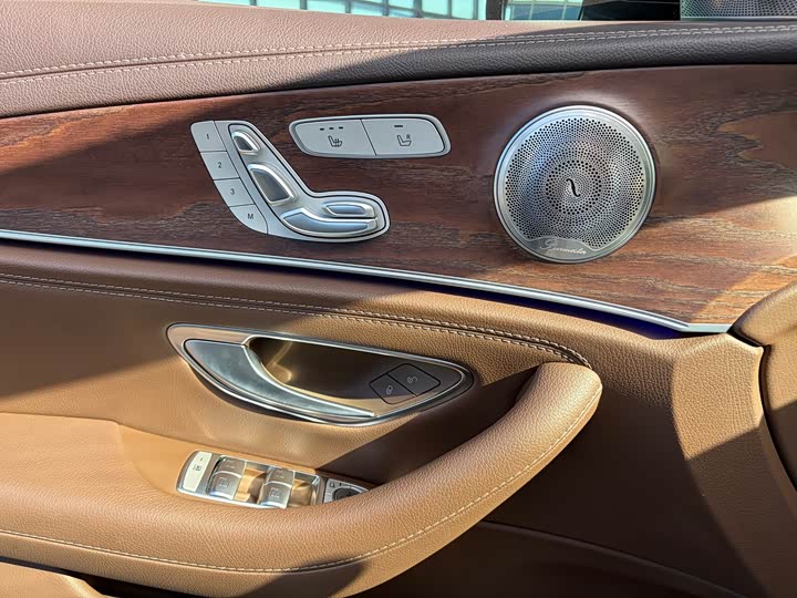 Mercedes-Benz E-Class E 300 L стиль — фото 5