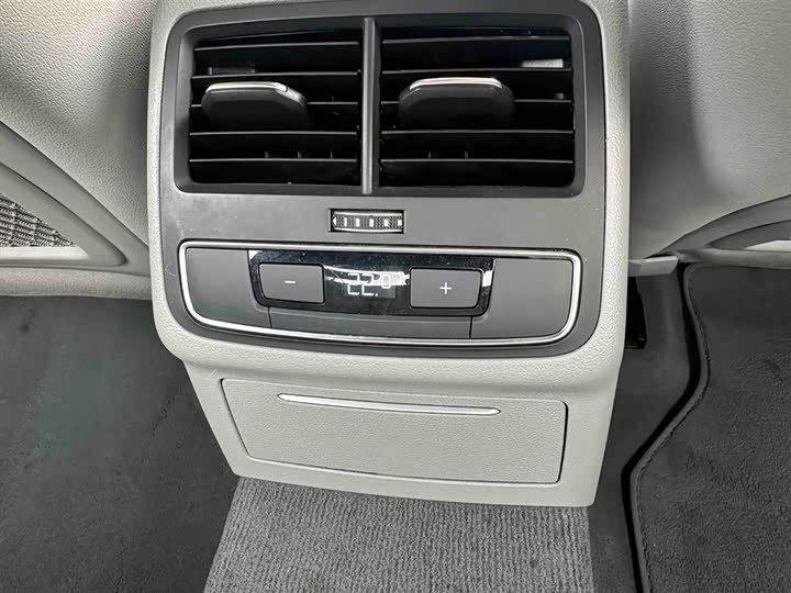 Audi A4L 2020 40 TFSI — фото 20