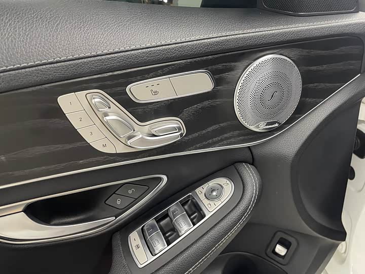 Mercedes-Benz C-Class C 260 — фото 17
