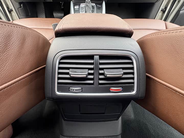 Audi Q5 2015 40 TFSI — фото 15