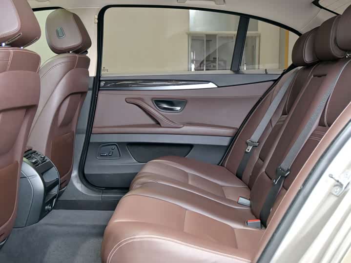 BMW 5-Series 2014 525 Li — фото 10