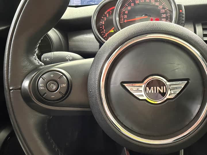 MINI Hatch — фото 15