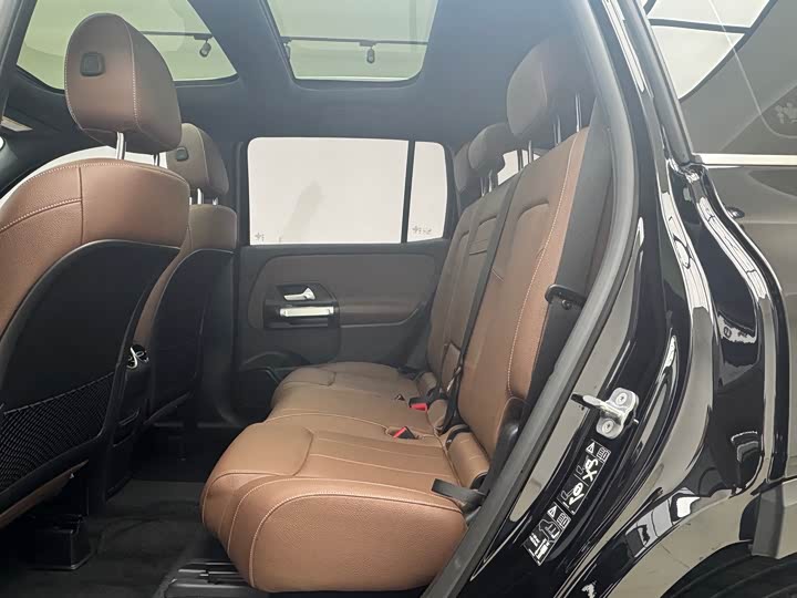 Mercedes-Benz GLB 2024 GLB 220 — фото 8