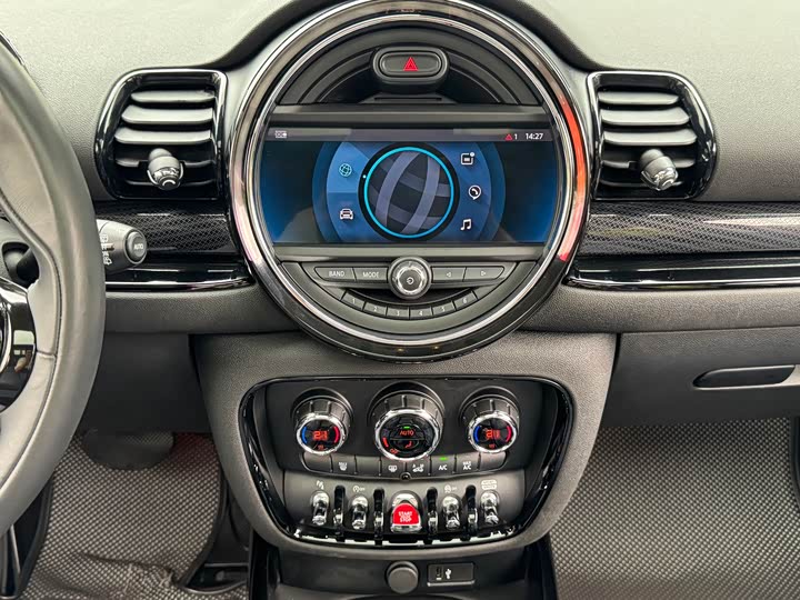 MINI Clubman — фото 11
