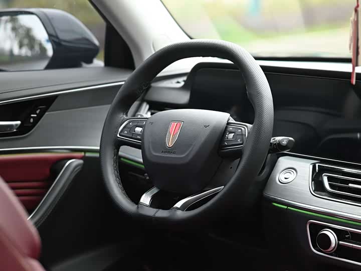 Hongqi HS5 2026 2.0 T 2 WD Pro — фото 7