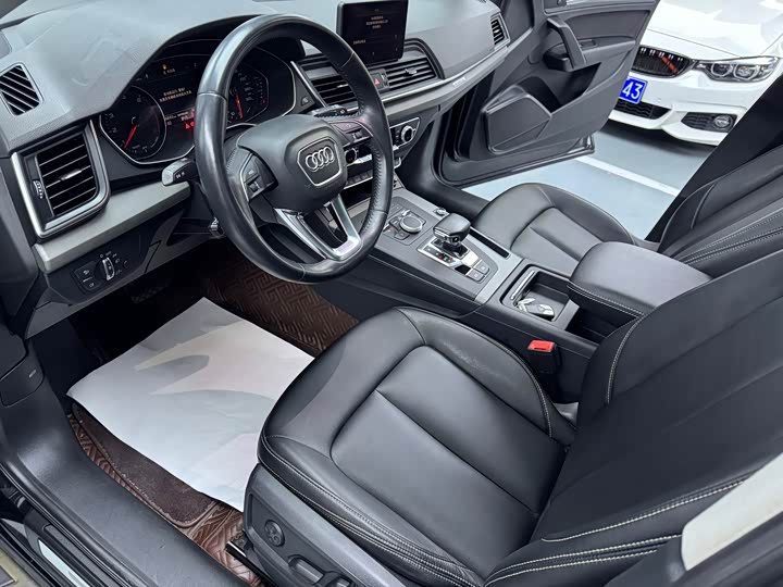 Audi Q5L 40 TFSI базовая — фото 6