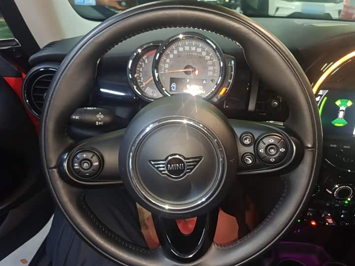 MINI Hatch — фото 11