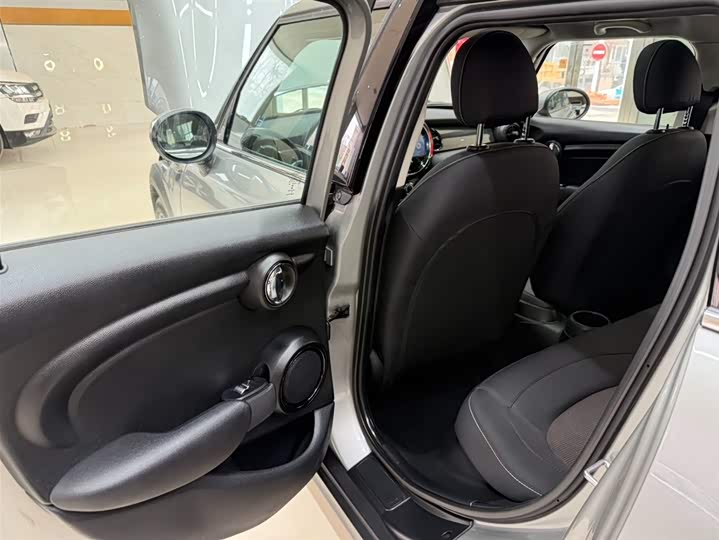 MINI Hatch — фото 17
