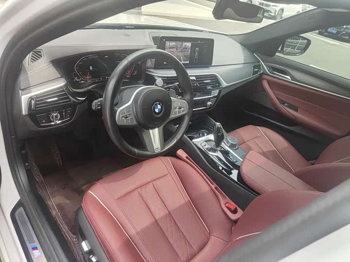 BMW 5-Series 2023 530 Li Leading M — фото 4