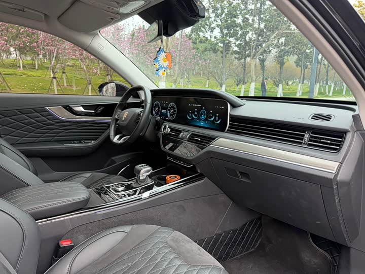 Hongqi HS5 2023 2.0 T 4 WD Pro — фото 8