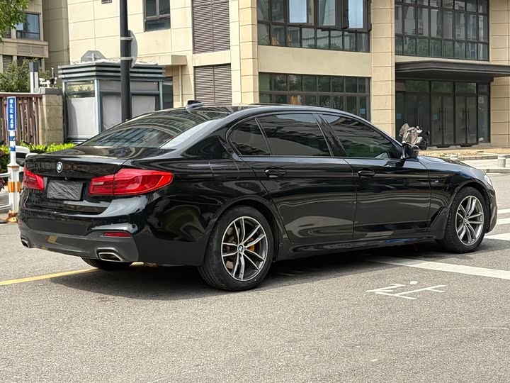 BMW 5 Series 525Li M спортпакет — фото 4