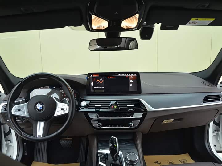 BMW 5-Series 2023 530 Li Leading M — фото 15