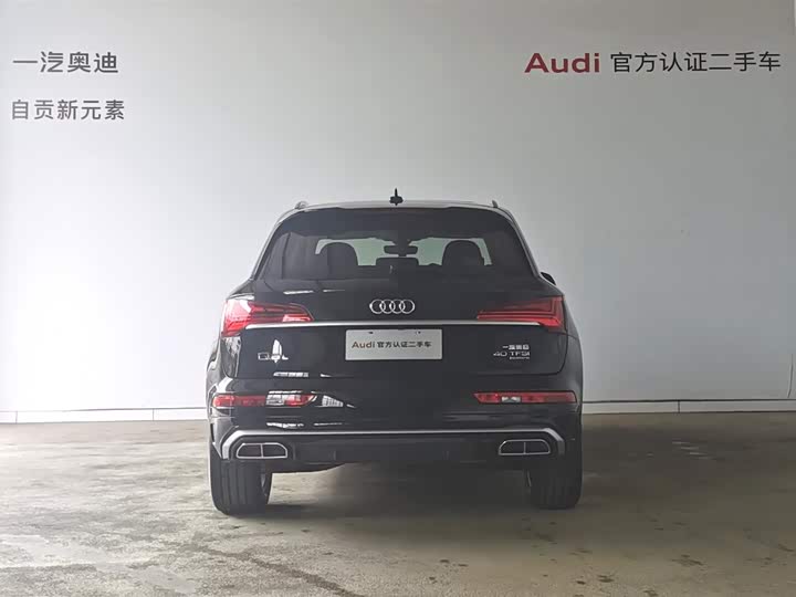 Audi Q5L 2022 40 T — фото 15