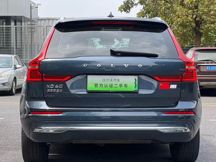 Volvo XC60 Hybrid 2024 T 8 PHEV 4 WD — фото 9