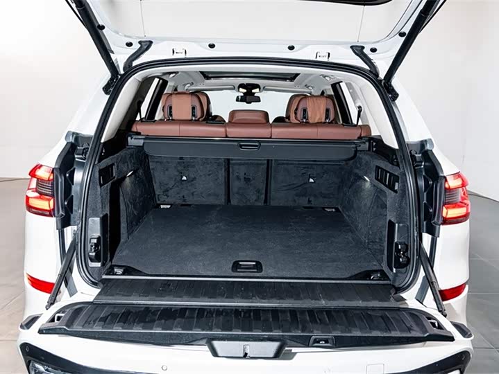 BMW X5 2019 x Drive 30i M — фото 24