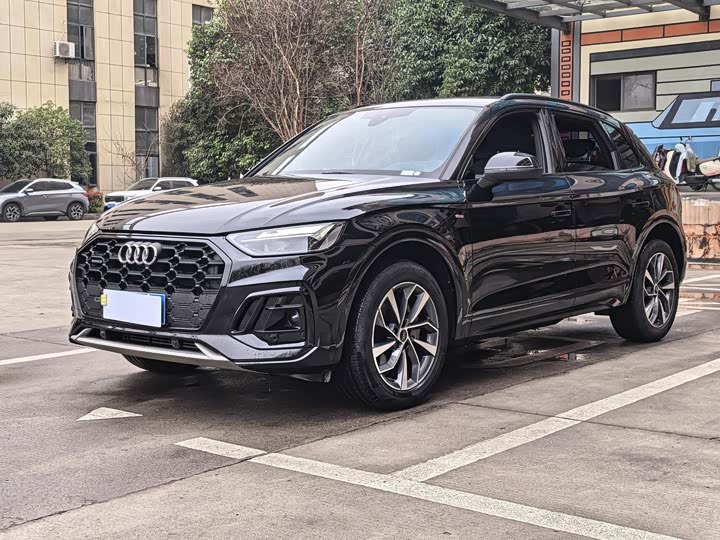 Audi Q 5 L 2023 40 T