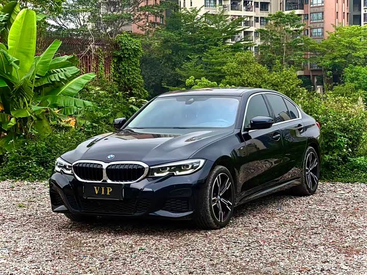 BMW 3-Series 2022 325i M — фото 3