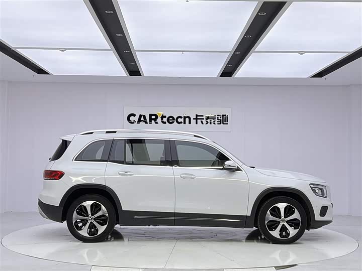 Mercedes-Benz GLB 2021 GLB 200 — фото 4