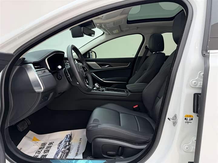 Jaguar XFL 2023 XFL 2.0 T P 200 2 WD — фото 15