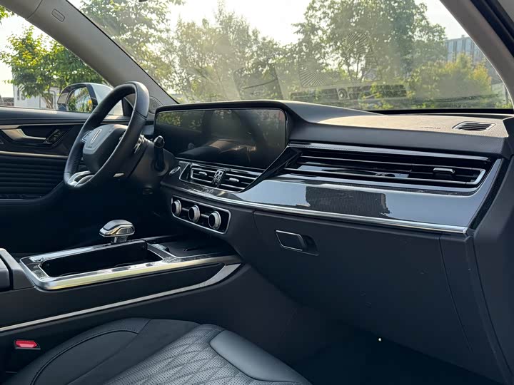 Hongqi HS5 2023 2.0 T Pro — фото 13