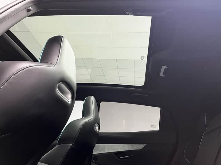 Changan UNI-T 2023 1.5 T Premium — фото 12