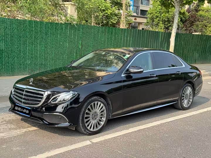 Mercedes-Benz E-Class 2017 E 300 L — фото 1