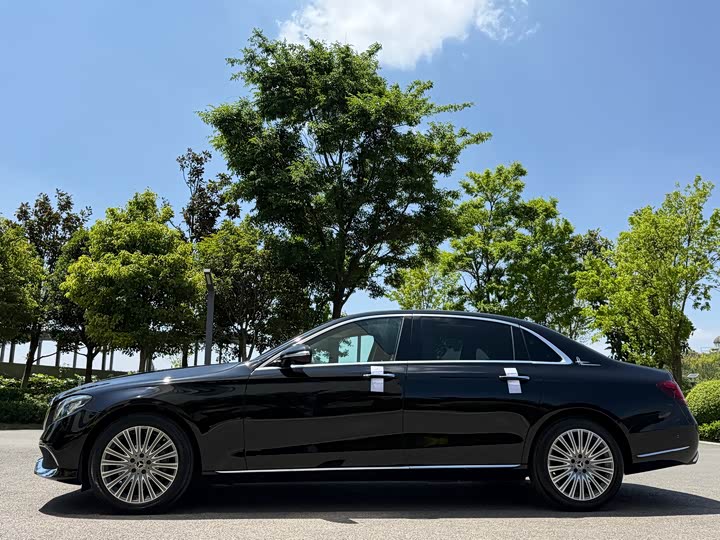 Mercedes-Benz E-Class 2020 E 300 L — фото 10