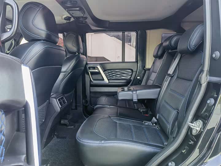 BAIC BJ40 2019 2.0 T AT 4 WD Flagship V — фото 14