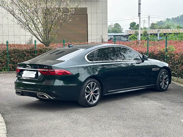 Jaguar XFL 2023 XFL 2.0 T P 250 2 WD — фото 8