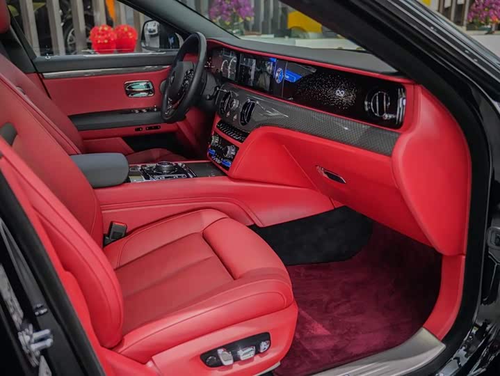 Rolls-Royce Ghost — фото 26