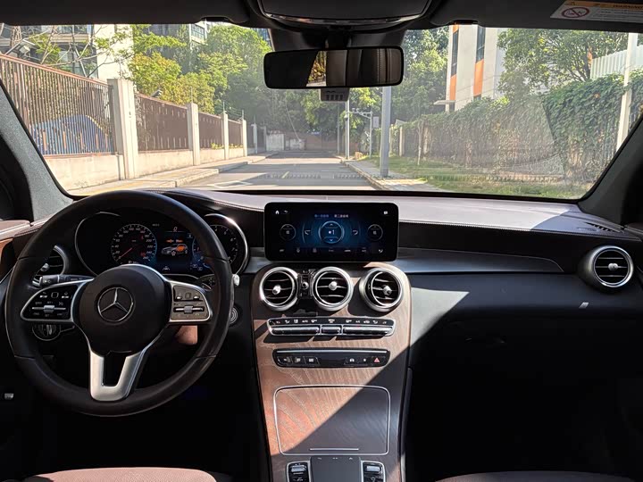 Mercedes-Benz GLC 2022 GLC 300 L 4 MATIC — фото 13