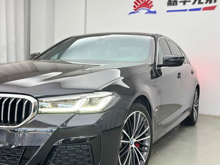 BMW 5-Series 2022 530 Li x Drive M — фото 3