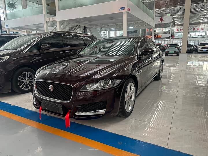 Jaguar XFL 2020 XFL 2.0 T P 200 2 WD — фото 1