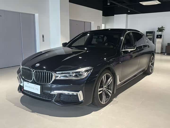 BMW 7-Series 2018 740 Li Leading M