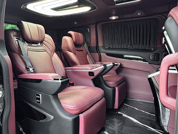 Ford Tourneo — фото 21