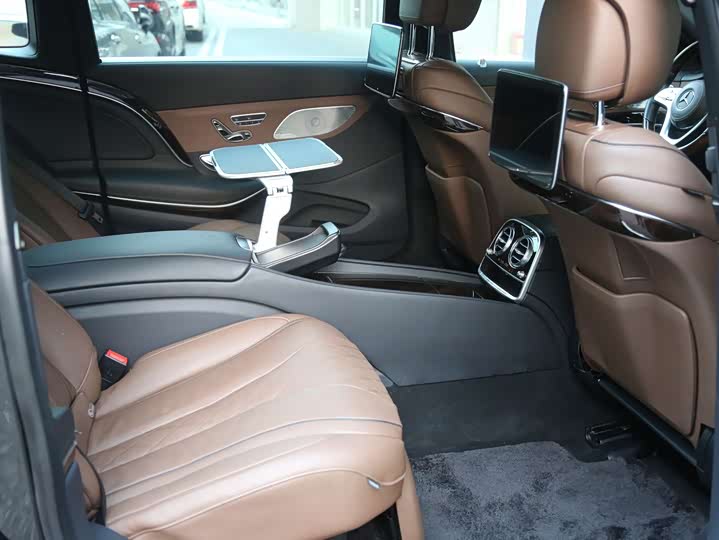 Maybach S-Class 2018 S 560 4 MATIC — фото 6