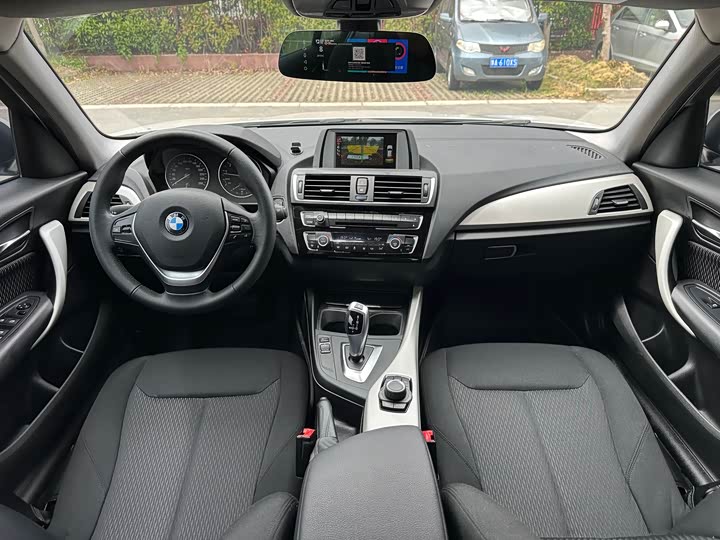 BMW 1-Series 2016 120i — фото 11