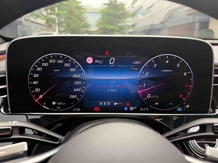 Mercedes-Benz E-Class 2025 E 300 L Luxury — фото 15