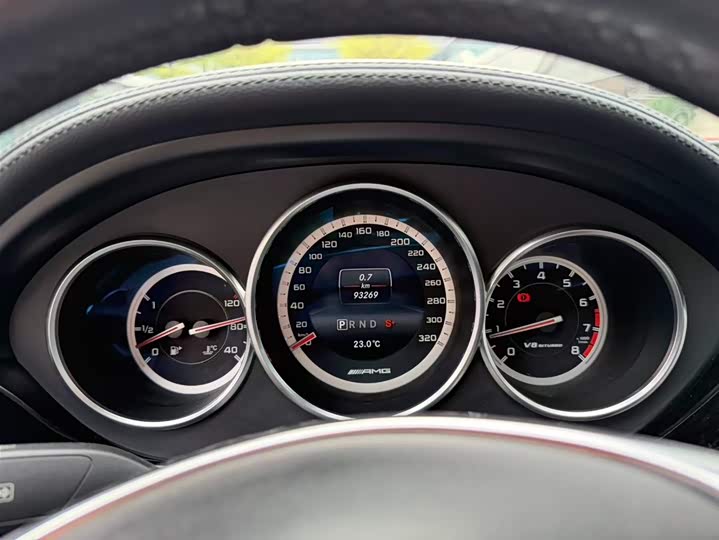 Mercedes-Benz CLS 2015 AMG CLS 63 4 MATIC — фото 21