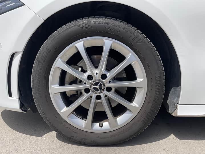 Mercedes-Benz A-Class 2023 A 200 L — фото 14