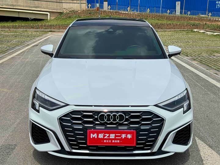 Audi A3 2023 Sportback 35 TFSI Sport — фото 2