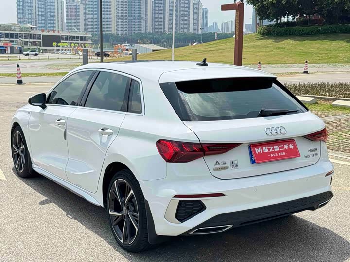 Audi A3 2023 Sportback 35 TFSI Sport — фото 4