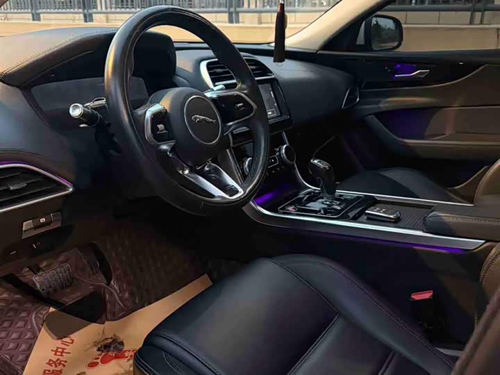 Jaguar XEL 2022 2.0 T 250 PS R-DYNAMIC S — фото 15