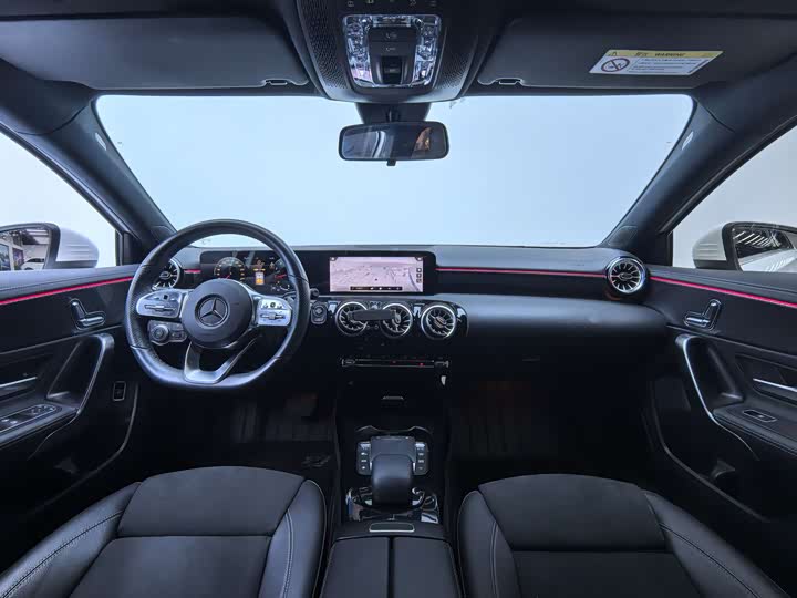 Mercedes-Benz A-Class 2023 A 200 L — фото 11