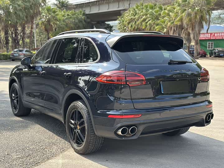 Porsche Cayenne 2016 Cayenne 3.0 T — фото 3