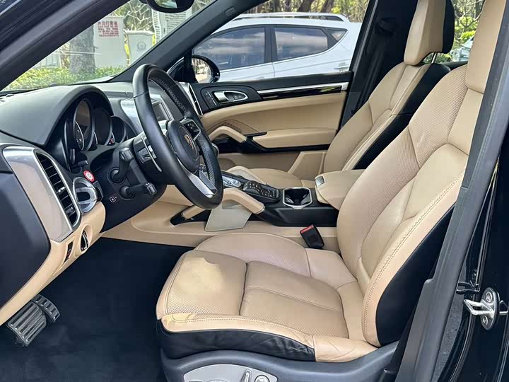 Porsche Cayenne 2016 Cayenne 3.0 T — фото 6