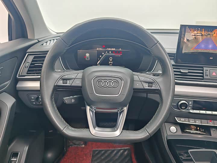 Audi Q5L 2023 40 T — фото 16