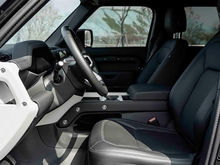Land Rover Defender — фото 10