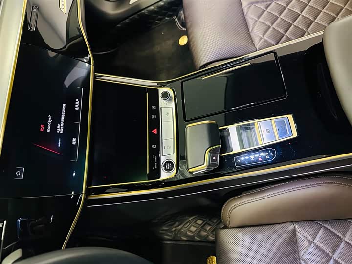 Audi A8 2021 A 8 L 50 TFSI quattro Comfort — фото 10